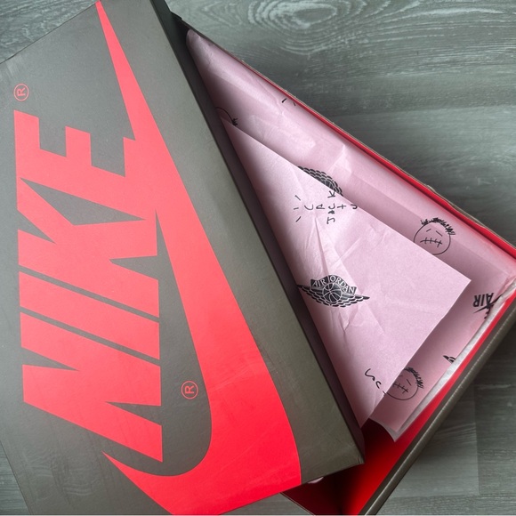 Air Jordan 1 Retro High Travis Scott 'Cactus Jack' - Picture 4 of 8